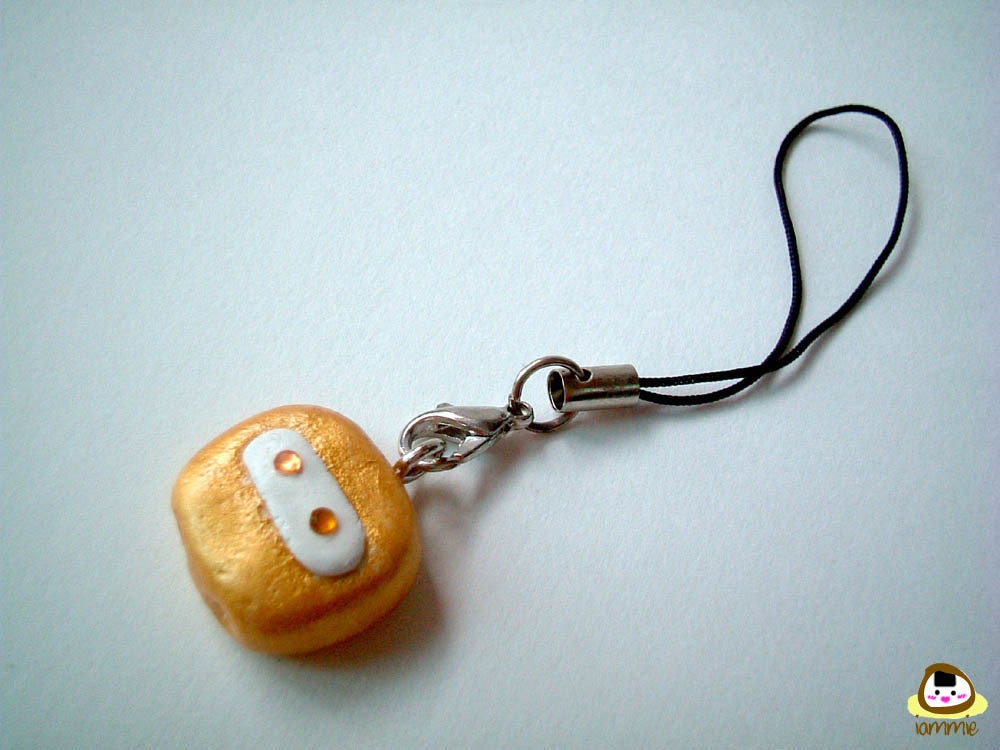 DOBOT: Miniature Goledn Clay Robot Figure, clay figure, keychain, charm, pendant, mini, tiny, dollhouse, accessories, gold, iammie