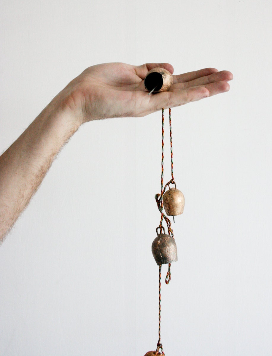 Round Windchimes with Colorful String 333