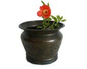 Vintage PLANTER pot COPPER & BRASS etching. Rustic home decor, metal, Etched, woodland, decorative, log bucket. Patio porch decoration
