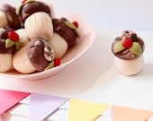 Handmade Miniature Cupcakes, 5pcs Chocolate Swirl Cupcakes charms
