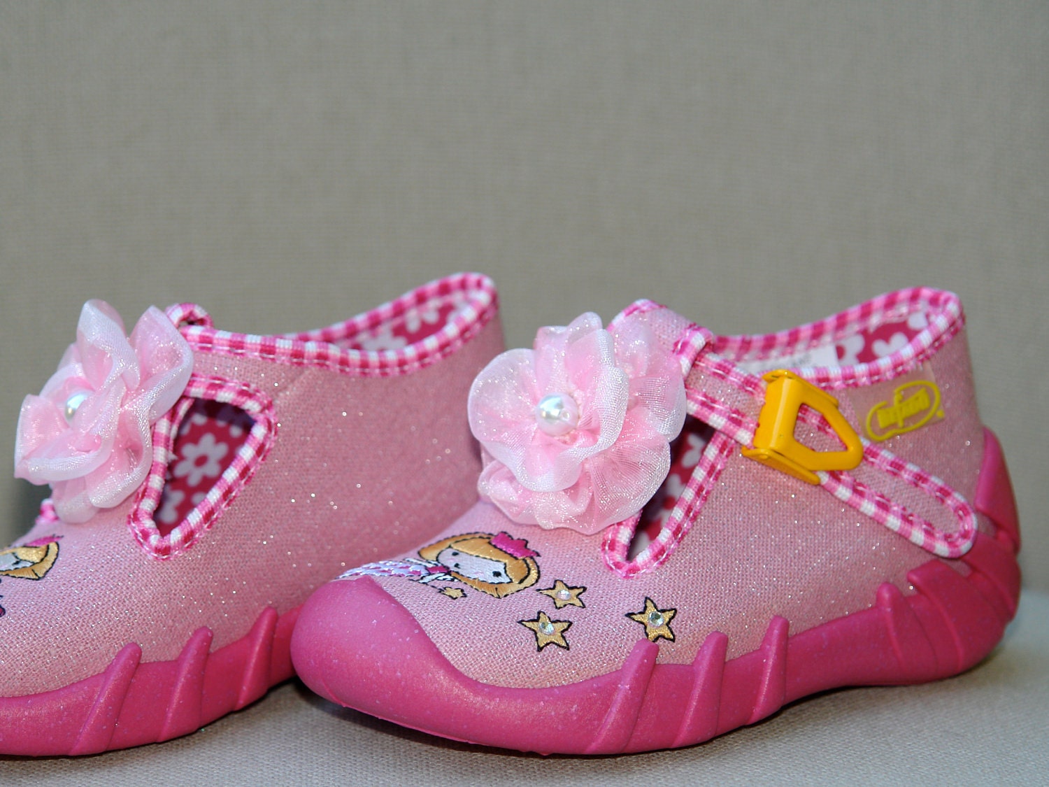 baby girl summer shoes with handmade pink flowers  pink cotton breathing sole shoes for kids children toddler "LittlePrinces and stars"