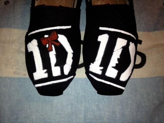 One Direction Logo with Bow Inspired TOMS Shoes