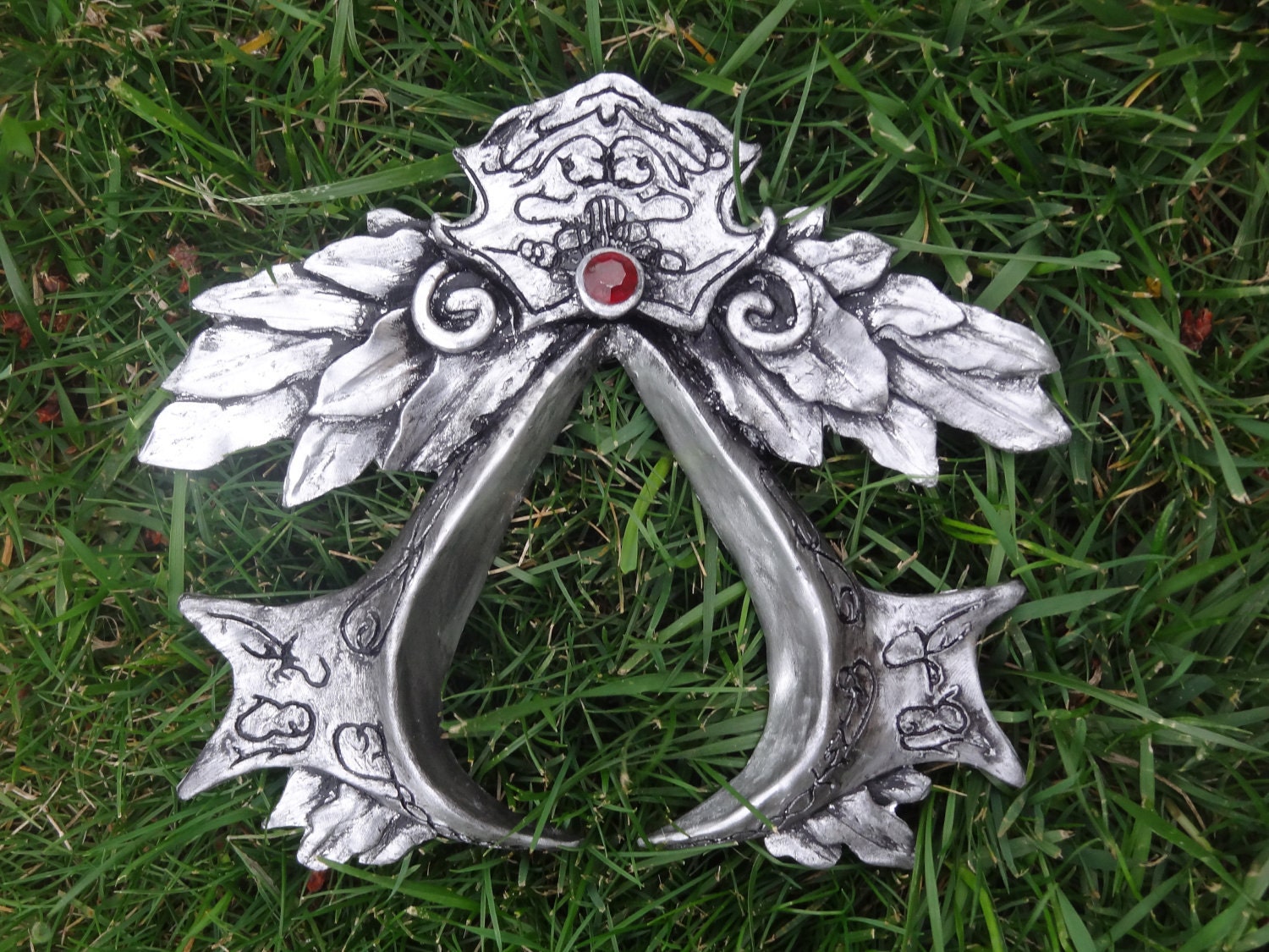 Assassins Crest