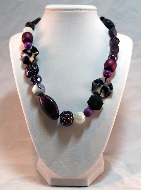 Mauve & Voilet Mixed beads Necklace