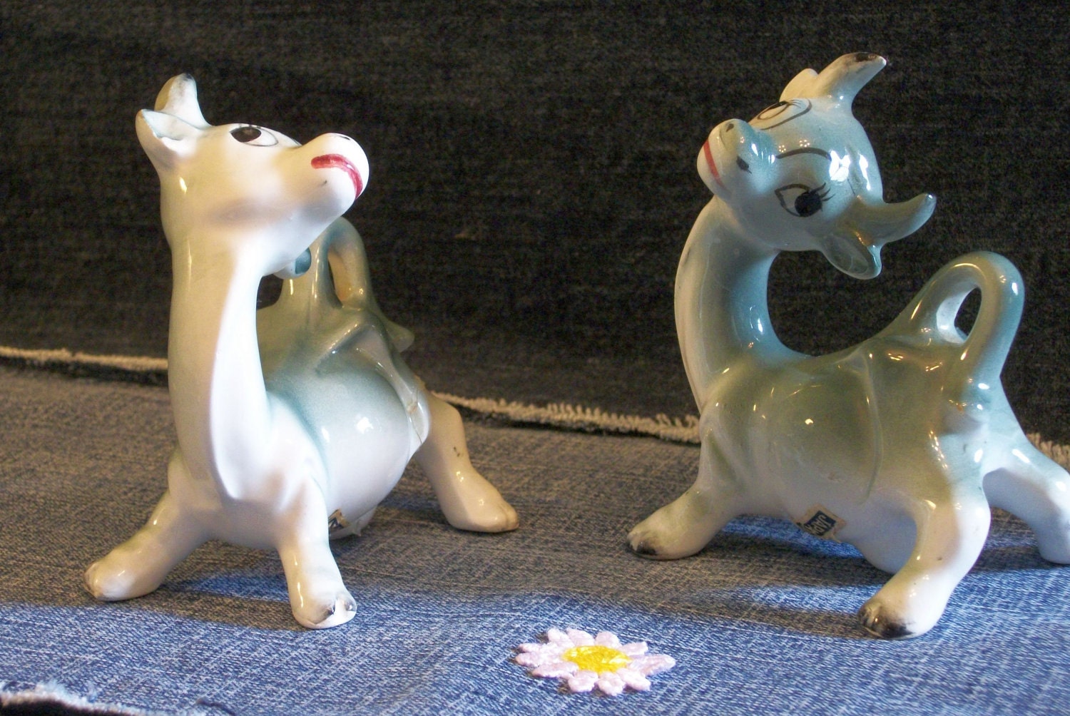 Playful 1950s calves, made in Japan