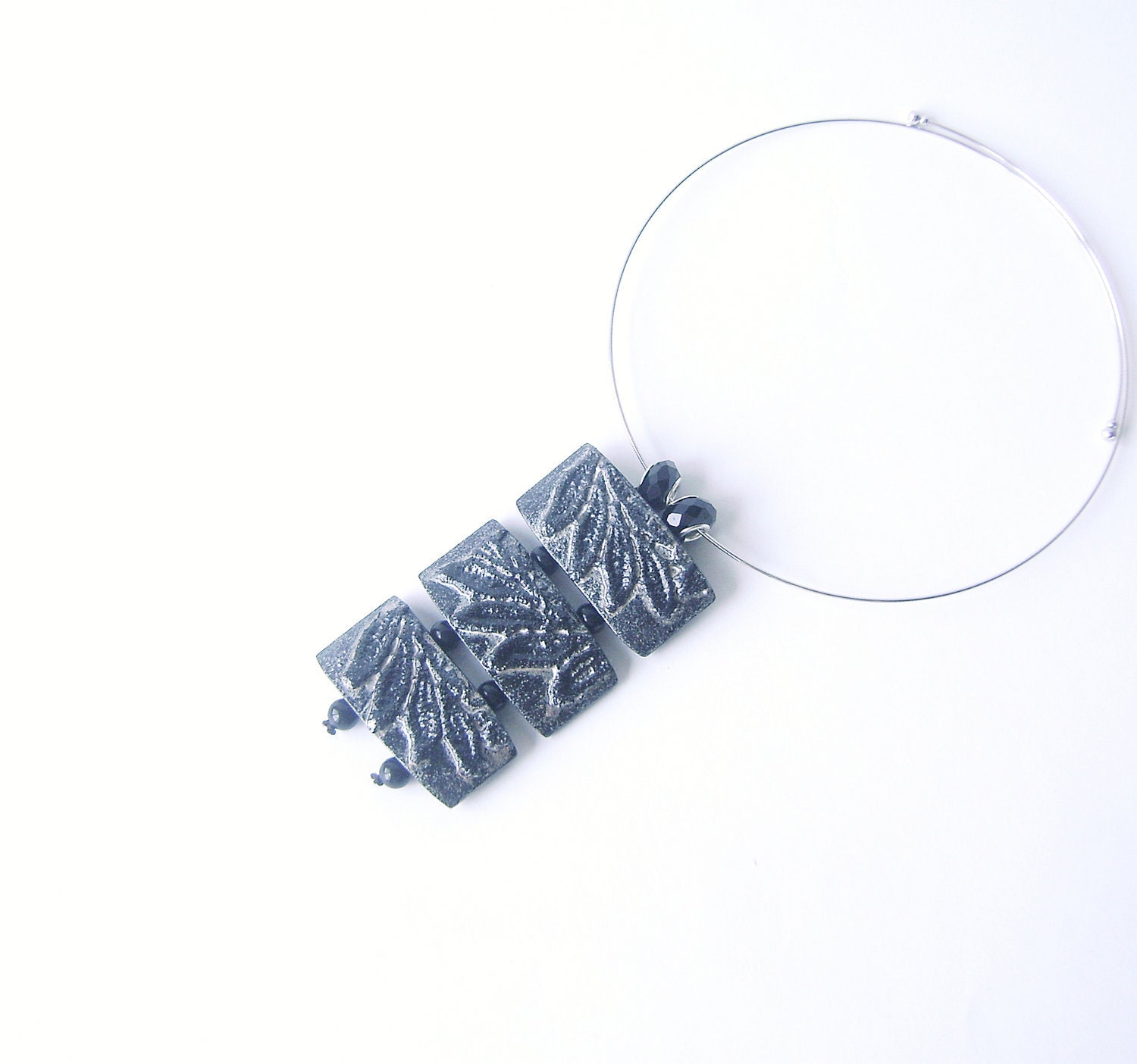 Stylish Black Silver Wooden Lace Choker