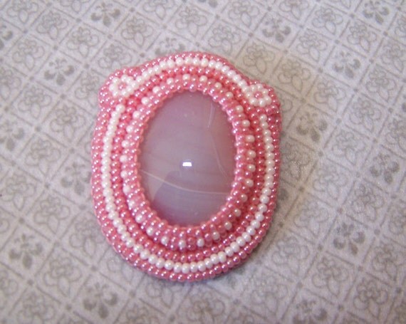Pink Teddy Bear - Pink Agate Bead Embroidery Brooch - pink - white