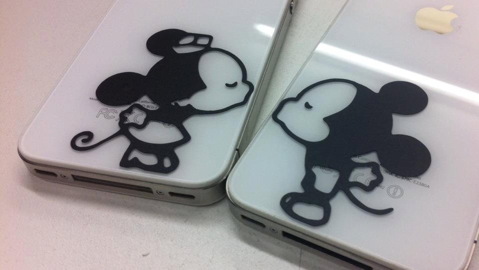 Mouse Couple Kissing Decal for iPhone ipad ipod
