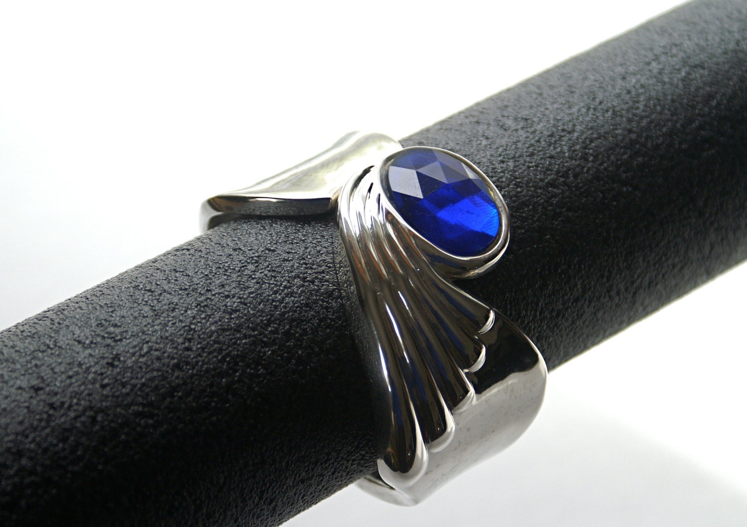Vintage Hinged Bracelet Wide Cuff Silvertone with Blue Faceted Acrylic Stone Art Deco Style