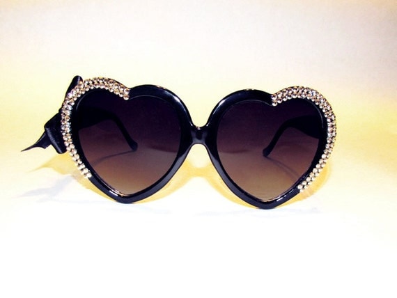 MARIALIA "Half-Heart" Swarovski(R) Heart Sunnies (24karat Gold)