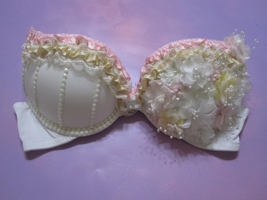 Pink pastel custom rave push up bra // lace // floral