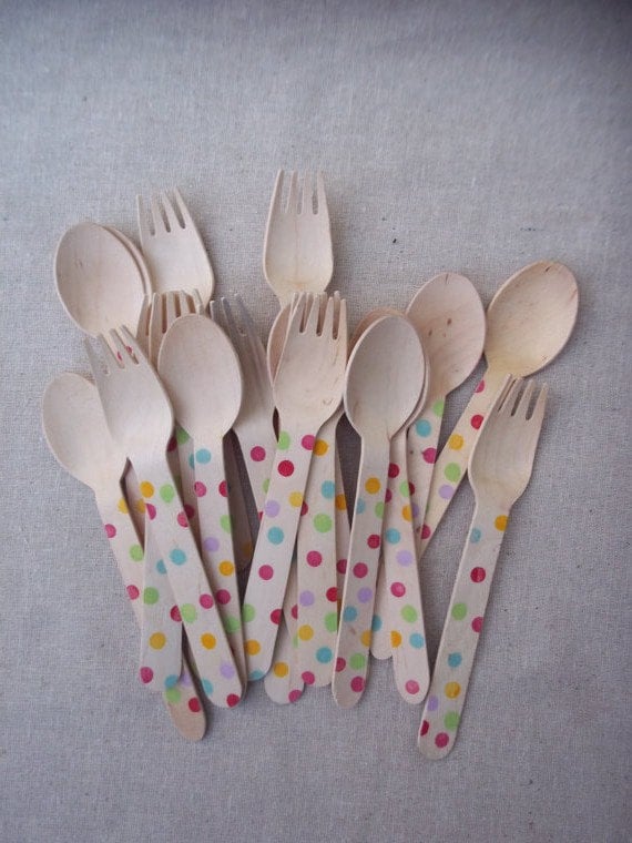 20   Polka Dot Wooden Spoons & Forks      Party Cutlery