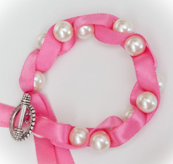 Twisted Ribbon Pearl Bracelet in Hot Pink
