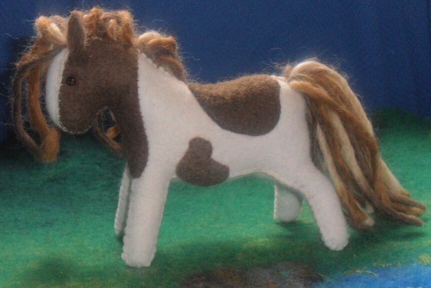 wool felt horse toy Waldorf animal pony soft plush girl boy children birthday wild west native american apache horse