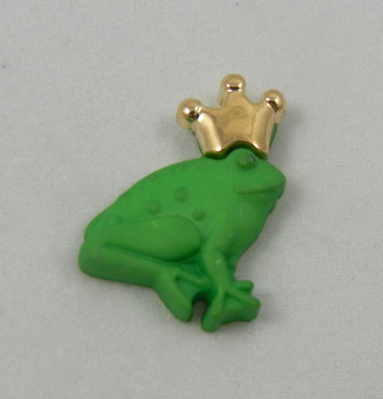 6 pcs Green Frog Prince with a Gold Crown Flat Back - Frecklesfindings