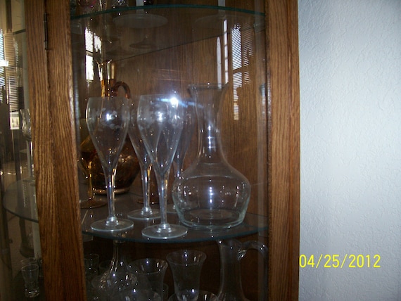 Princess House Heritage design Decanter and 4 wine glasses