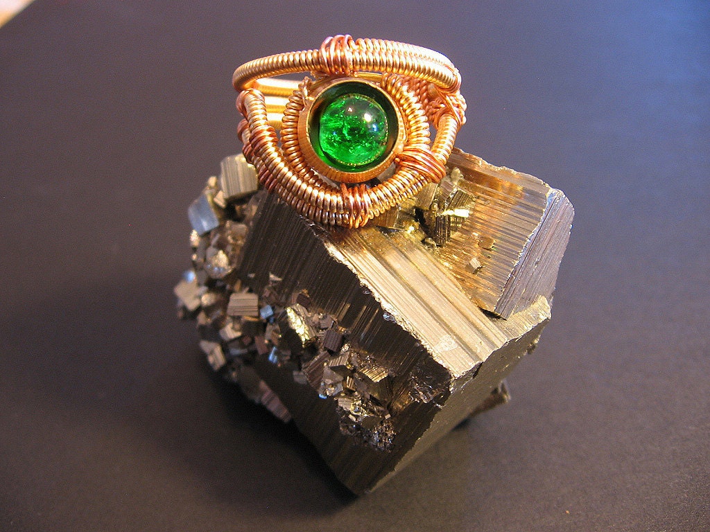 Steampunk Ring - Custom Unisex Wire Wrap - Golden brass