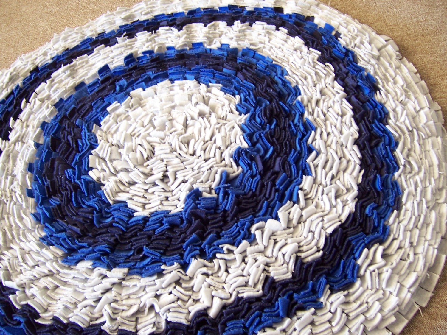 Round Rag Rug Fluffy Fleece Sewn Wide Tab Style Area Throw Rugs Recycled Fabric