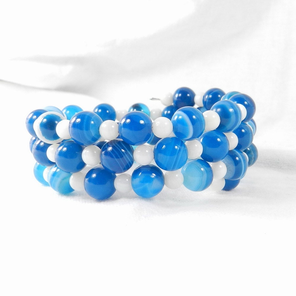 Memory Wire Bracelet, Blue and White, Wire Wrap Bracelet, Agate