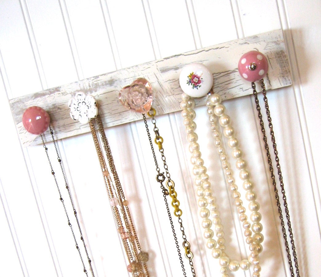 Necklace Display "Pretty in Pink"