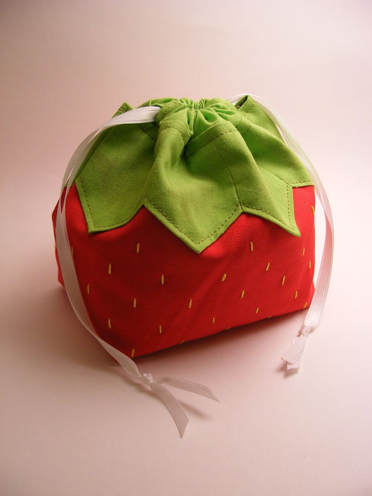 A Strawberry Named Pouchy - Drawstring pouch