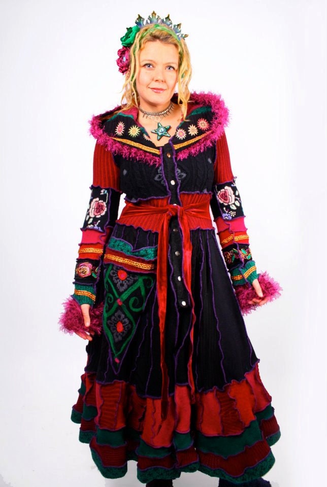 Upcycled Sweater TUTORIAL by Katwise - Elf coat