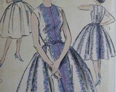 Advance 9314, early 1960s sleeveless dress with full skirt
