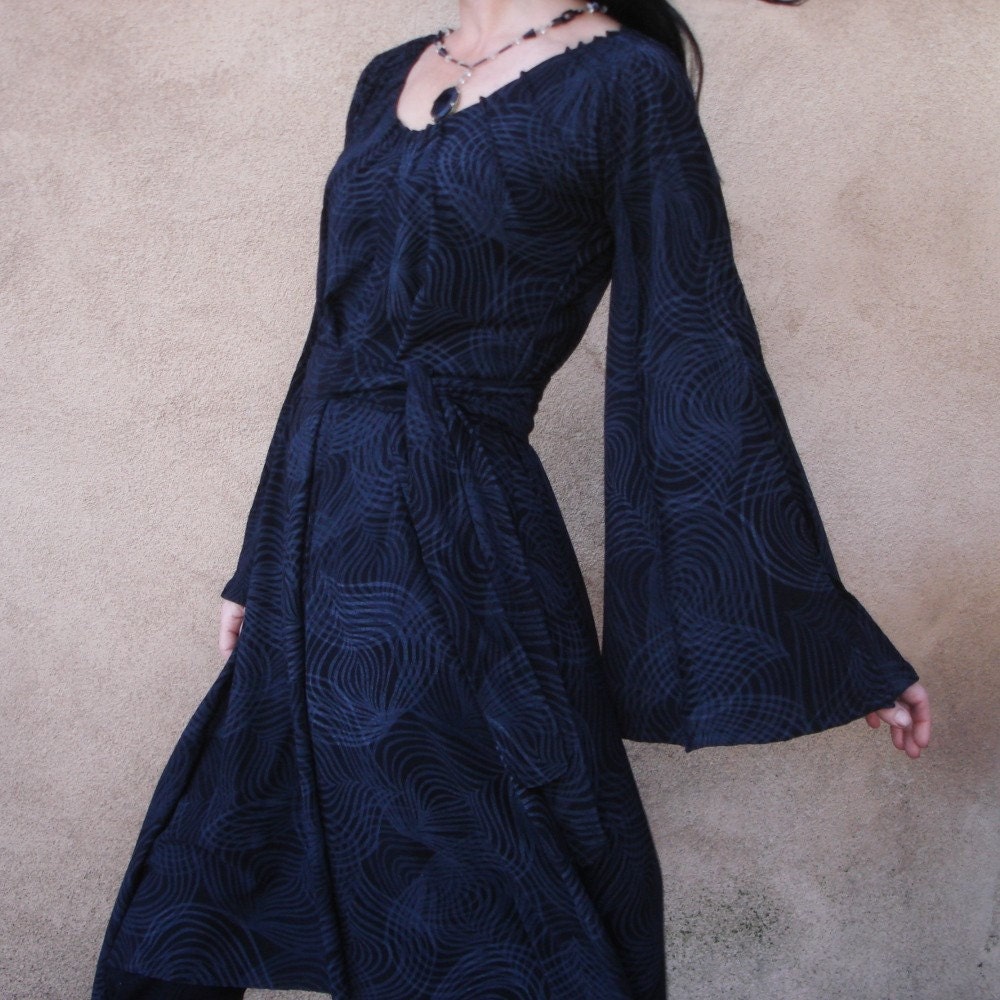 Heart Like Mine - iheartfink Handmade Hand Printed Dramatic Black on Black Womens  Artistic Kimono Dress