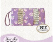 Ruffle Wristlet Clutch pdf Sewing Pattern / Sweet Pea Totes
