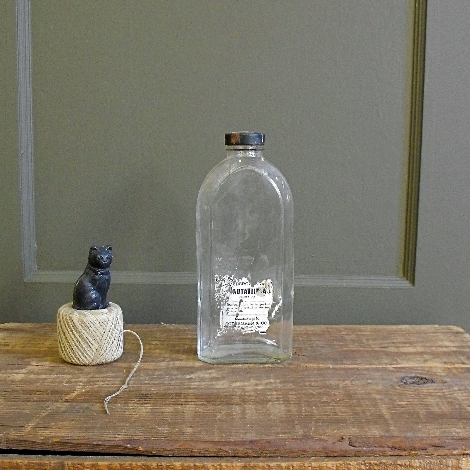 Vintage Bottle : Wavy Glass Apothecary Bottle with Label and Cap