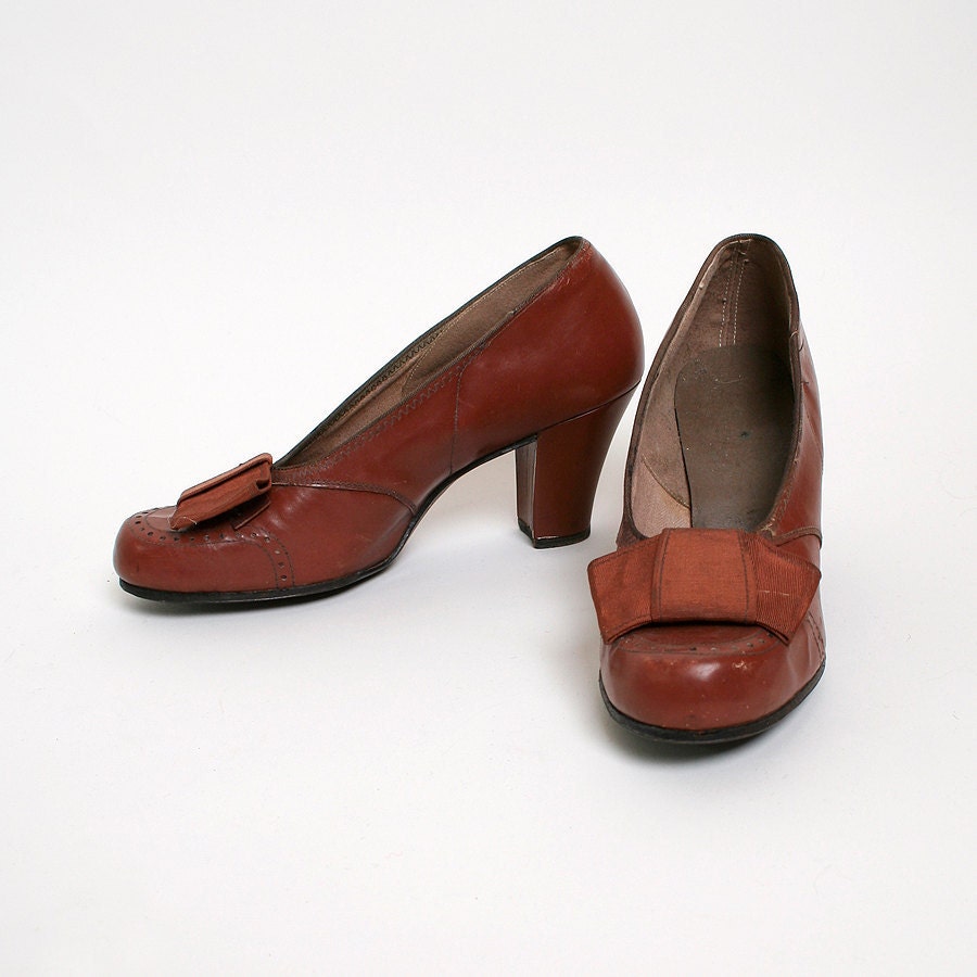 Vintage 1940s Heels - Chocolate Brown Oxford Style - Odette Styles