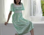 Vintage 70s Dress Mint Green Flutter Angel Sleeve M Spring