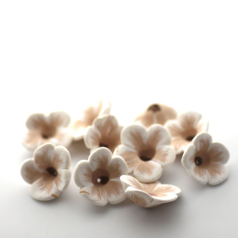 White Flower, Polymer Clay Beads, White Beads 668 - tooaquarius