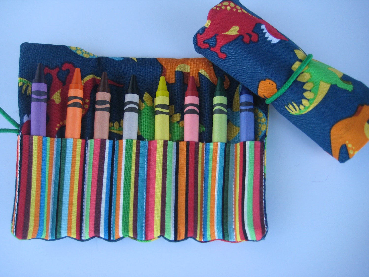 Crayon Roll Dinosaur Includes 8 Crayons