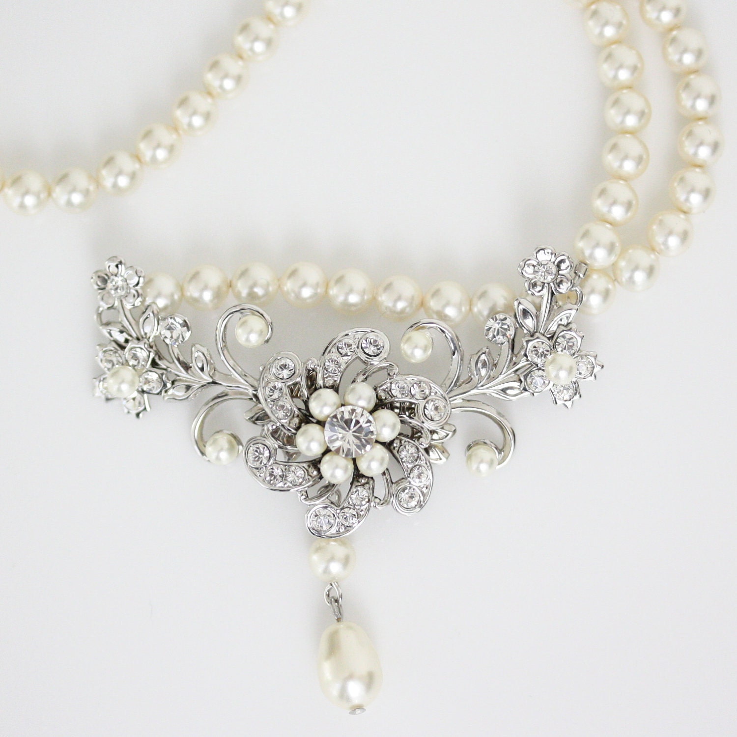 Wedding Jewelry Ivory Pearl necklace Vintage Bridal necklace Swarovski rhinestone flower Necklace Sabine Classic