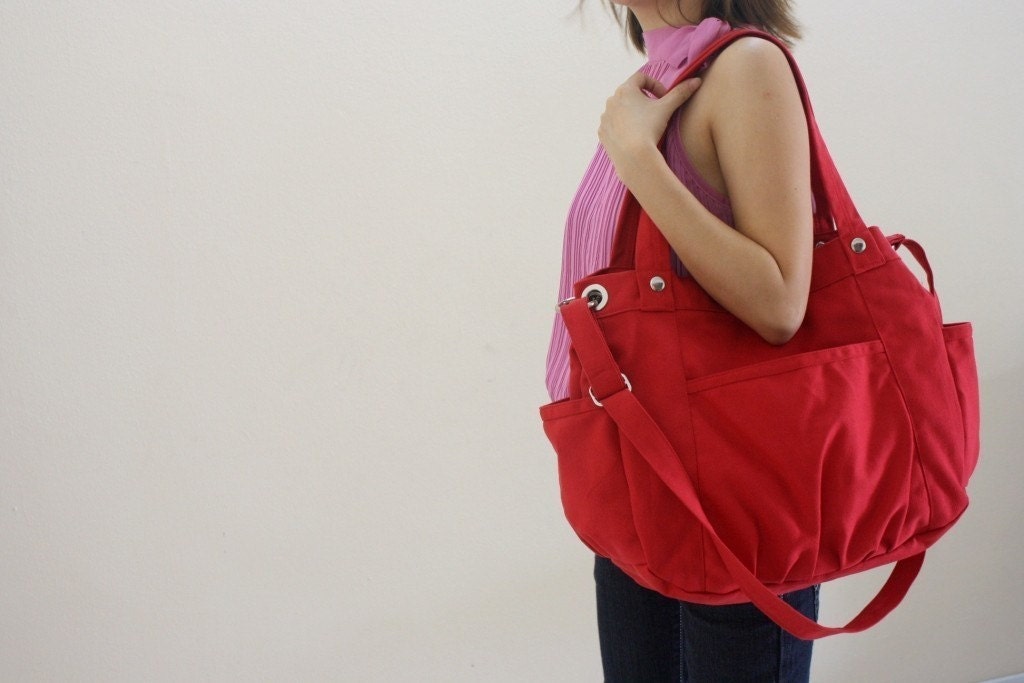 SALE - 10% OFF - Anna in Red // messenger / shoulder bag / diaper bag / School bag / Purse / tote / women / For her