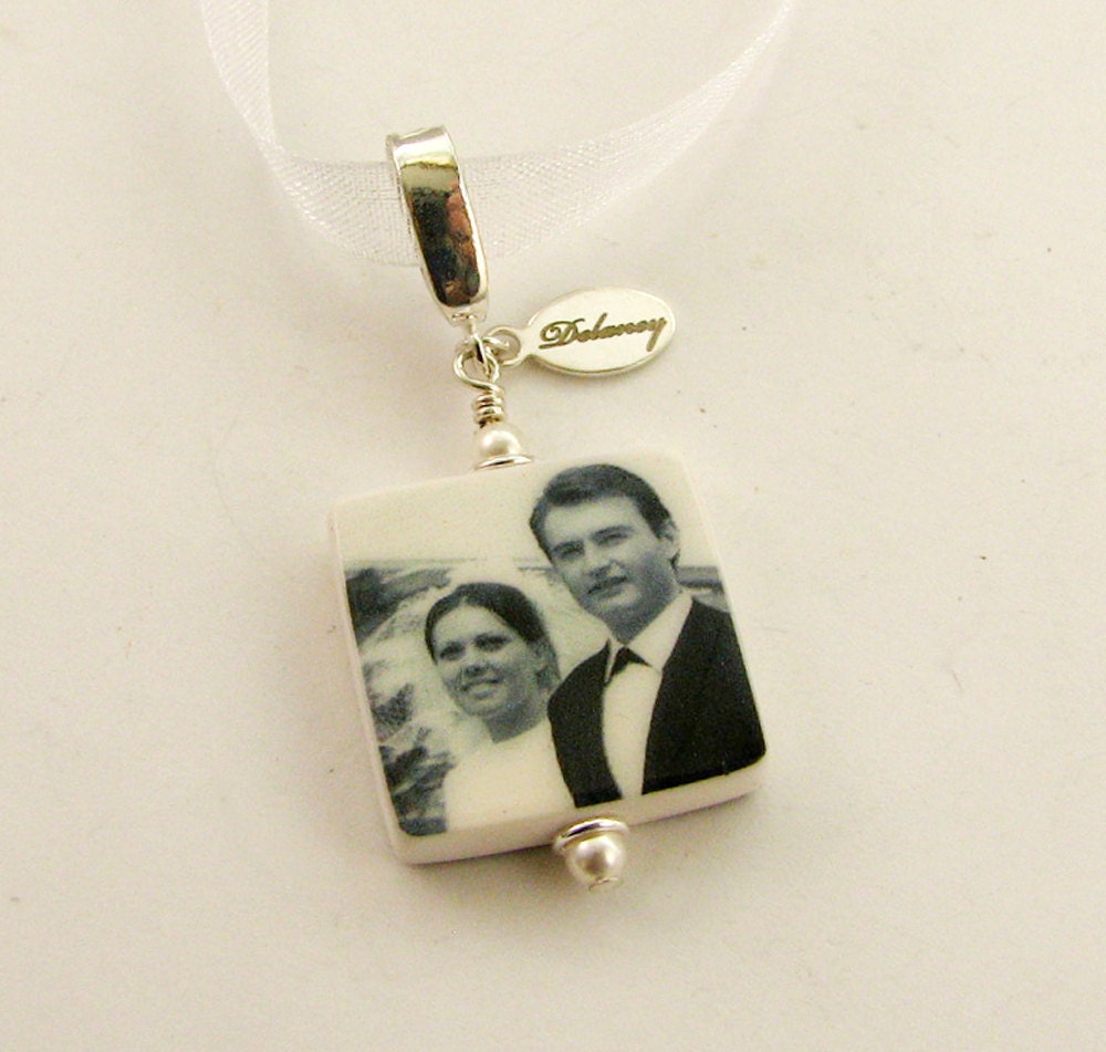BC54 - Bridal Bouquet Photo Charm - Small Personalized Memorial Photo Pendant