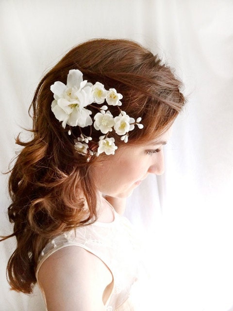 white flower hair clip, wedding hair accessories, bridal hair accessory - EARTH ANGEL - rustic wedding, bridal headpiece