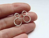 Infinity Earrings made of Sterling silver,  Simple and delicate earrings, to wear all day,  wire earring, infinity knot earrings
