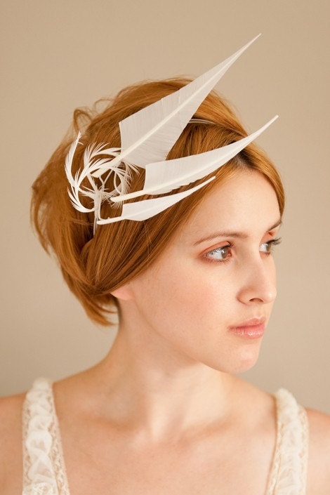 SALE 20% off Lovely Arrow Bridal Fascinator