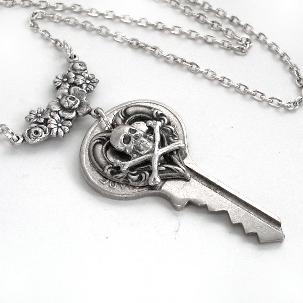Pirate Skull and Crossbones - Key Pendant Silver Pirate Necklace Jewelry
