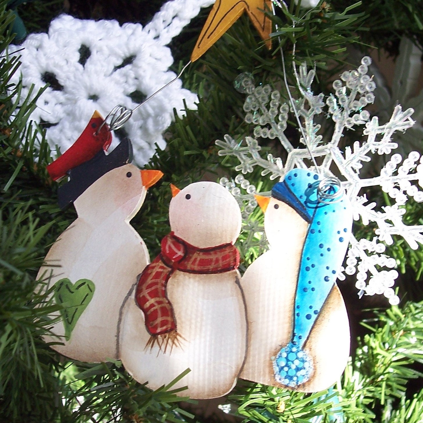 Painted Snowman Christmas Ornament Do You See What I See Snowmen HandPainted Wood Ornie White Cream Ivory Green Red Blue