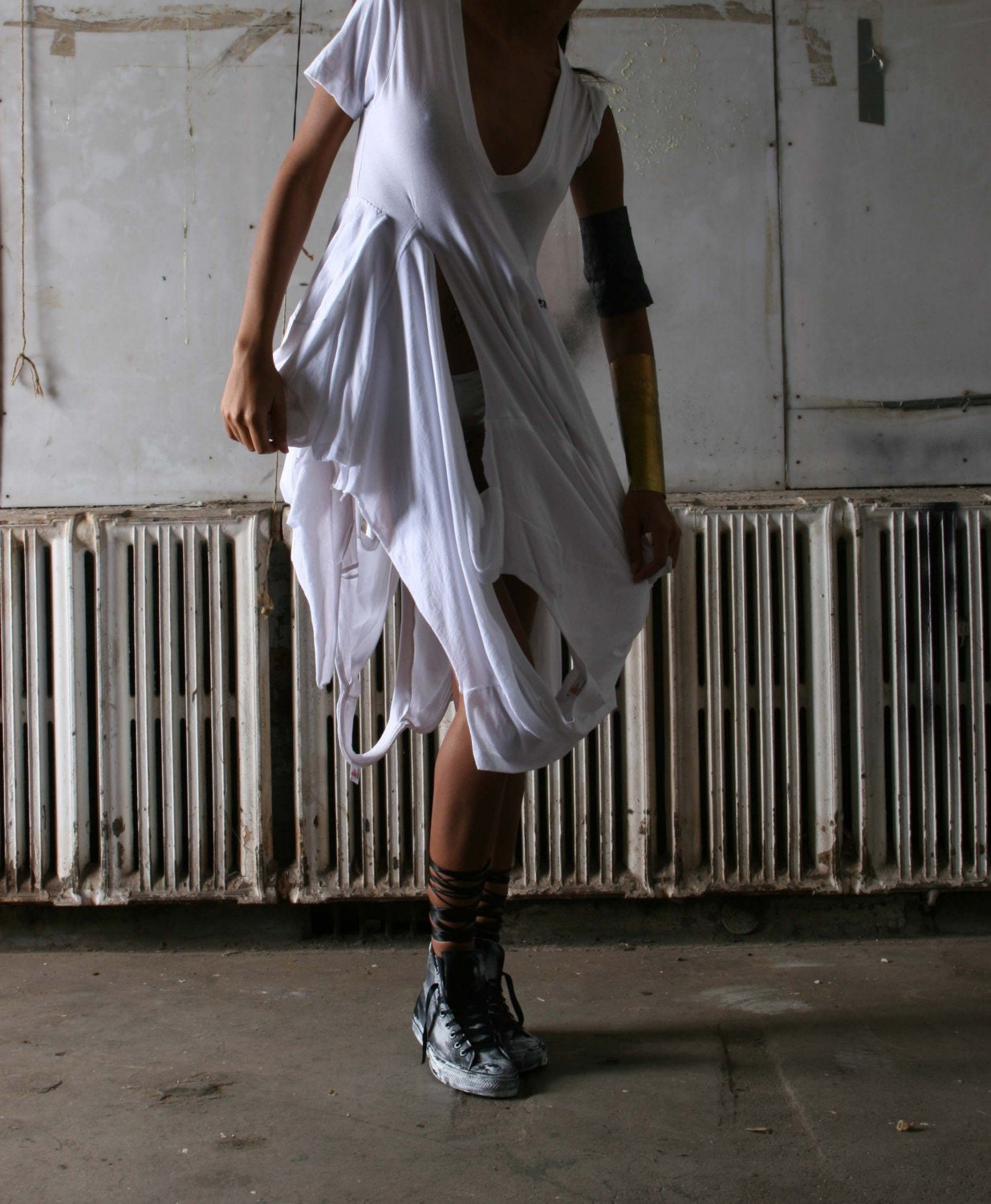 Women's T-Shirt Dress/ Women's Dresses/Women's T-Shirts /blanc deconstruction t-shirt/Spring Fashion