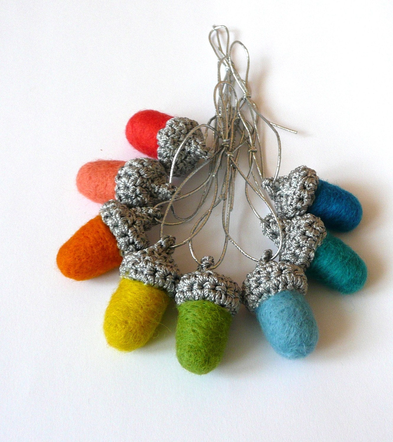 Silver acorns Felted Rainbow set of 8 wool ornaments Mother's day gift Birthday party decoration children bedroom garland Weddings favors