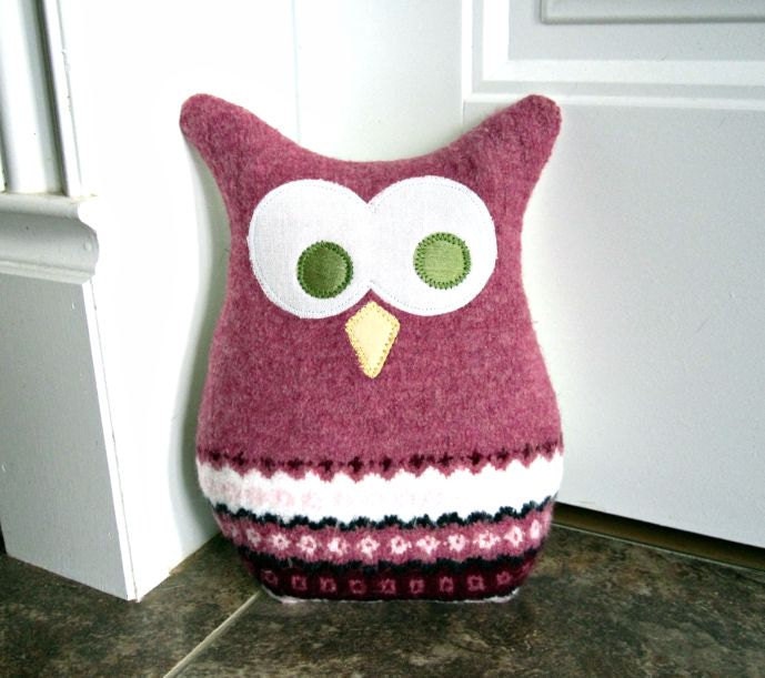 Owl Pillow Plush - Recycled Wool  - Pretty in Pink