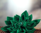 Green Kanzashi Flower: Flower Brooch, Silk - Emerald Starburst