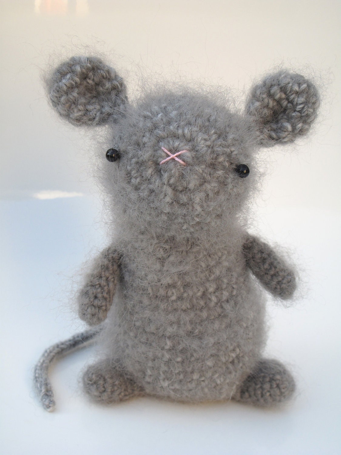 whisper the himalayan mouse - amigurumi crochet pattern - pdf