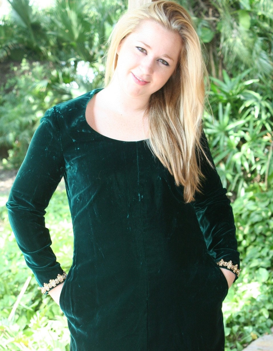Jewel - Mod Emerald Green -  Saks Fifth Avenue -  Classic Velvet Sheath Dress- Mid Century Modern - Cocktail - Holiday Party