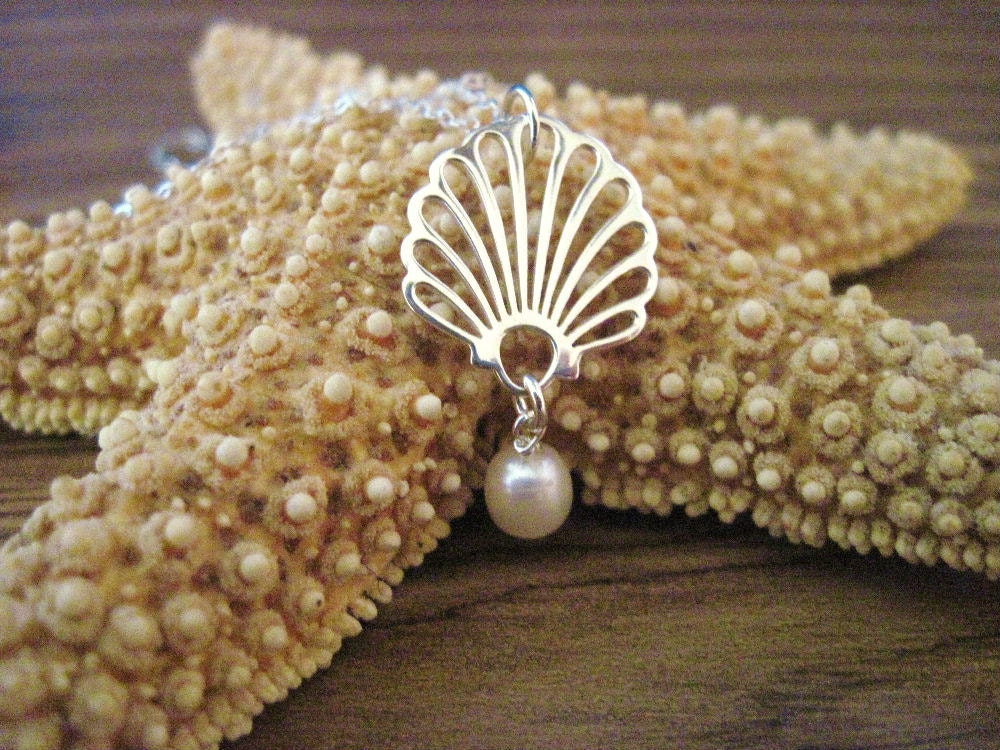 Sterling Silver Seashell Necklace with Pearl Accent