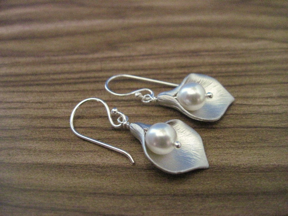 Wedding Jewelry Small Silver Calla Lily Earrings